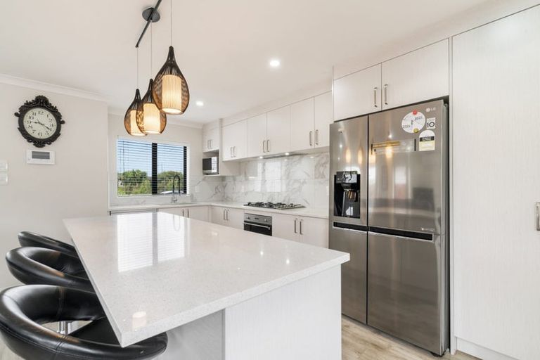 Photo of property in 18 Softwood Avenue, Takanini, 2110