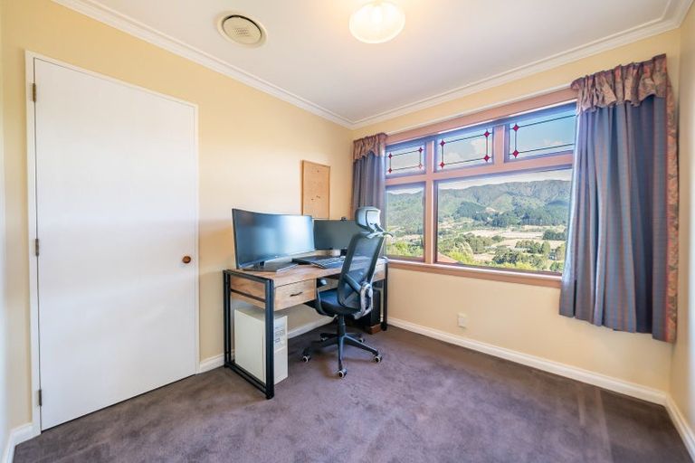 Photo of property in 10 Rural View Way, Maymorn, Upper Hutt, 5018