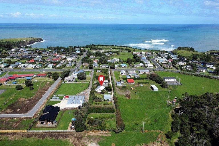 Photo of property in 183 Tasman Street, Opunake, 4616