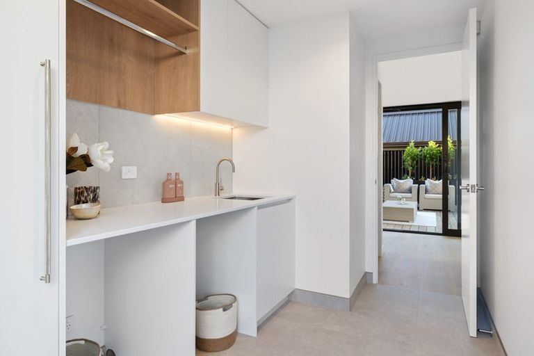 Photo of property in 57 Ladies Mile, Manly, Whangaparaoa, 0930