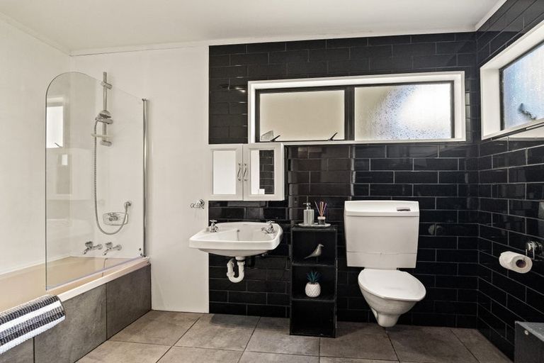 Photo of property in 18a Brighton Road, Green Island, Dunedin, 9018