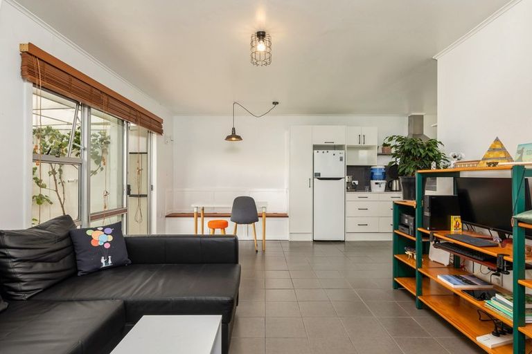 Photo of property in 3/60 Jellicoe Road, Manurewa, Auckland, 2102