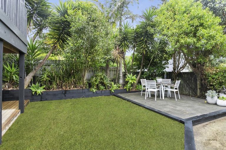 Photo of property in 512a West Coast Road, Oratia, Auckland, 0604