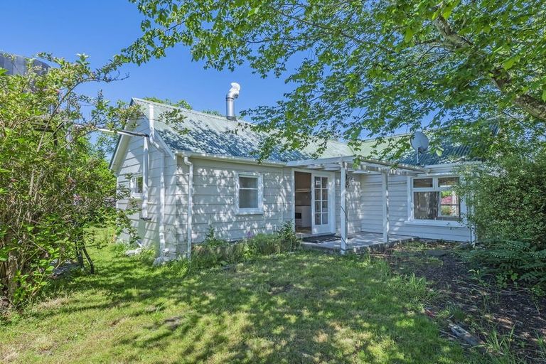 Photo of property in 4-8 Farr Street, Whitecliffs, Coalgate, 7673