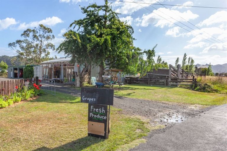 Photo of property in 7 Boat Harbour Road, Whenuakite, Whitianga, 3591