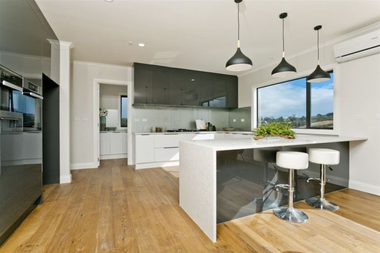 Photo of property in 14 Windlass Street, Long Bay, Auckland, 0630