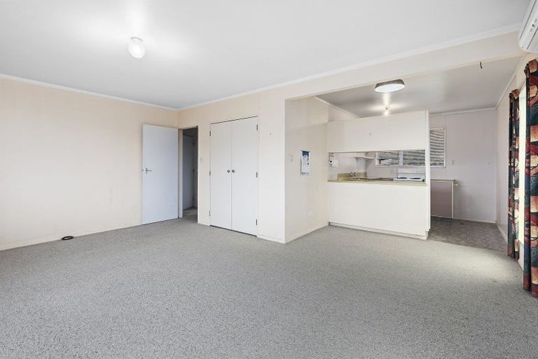 Photo of property in 45 Chartwell Drive, Crofton Downs, Wellington, 6035