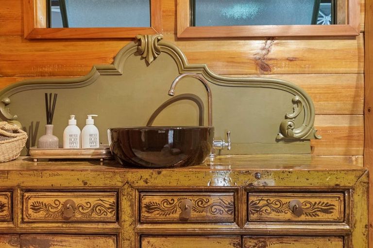 Photo of property in 16 Tombleson Road, Lake Rotoma, Rotorua, 3074