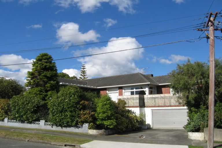 Photo of property in 29 Dowling Grove, Silverstream, Upper Hutt, 5019