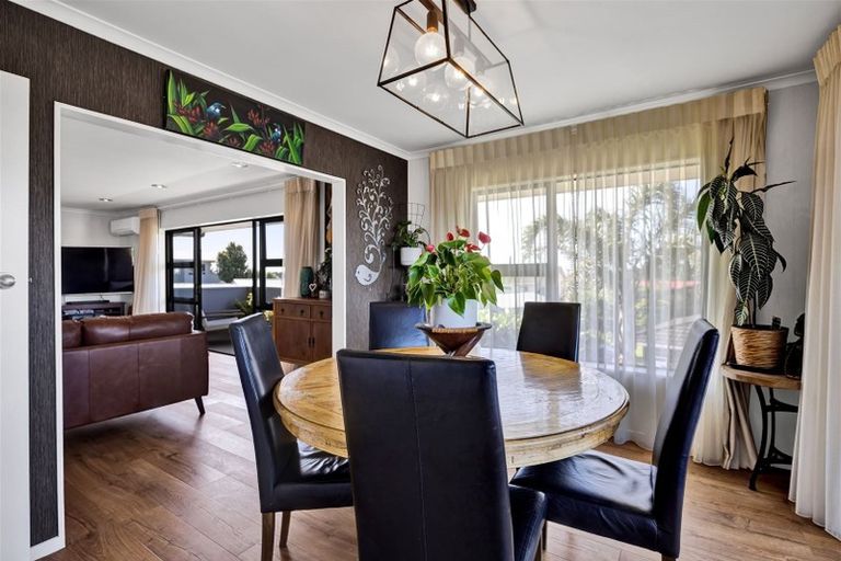 Photo of property in 22 Culzean Grove, Bell Block, New Plymouth, 4312