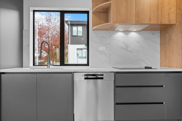 Photo of property in 1/13 Arawa Street, New Lynn, Auckland, 0600