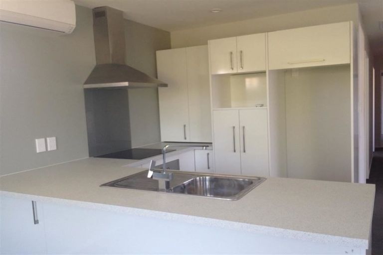 Photo of property in 40d Russley Road, Russley, Christchurch, 8042