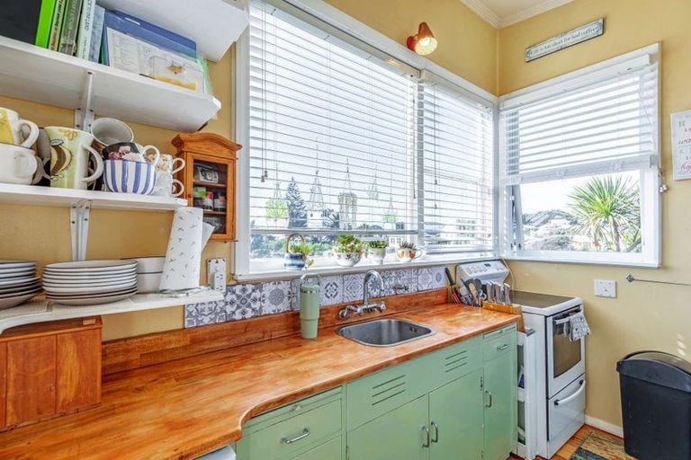 Photo of property in 72 Park Avenue, Waitarere Beach, Levin, 5510