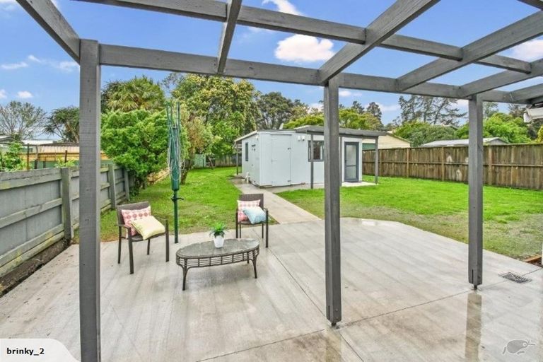 Photo of property in 4 Kawakawa-orere Road, Kawakawa Bay, Papakura, 2585