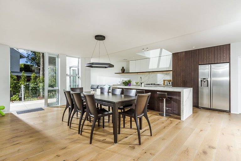 Photo of property in 41a Clifton Road, Hauraki, Auckland, 0622