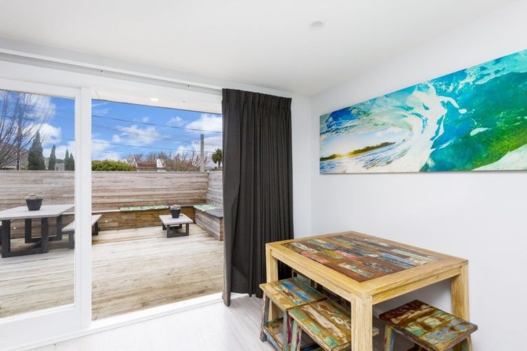 Photo of property in 16 Robertson Street, Elderslea, Upper Hutt, 5018