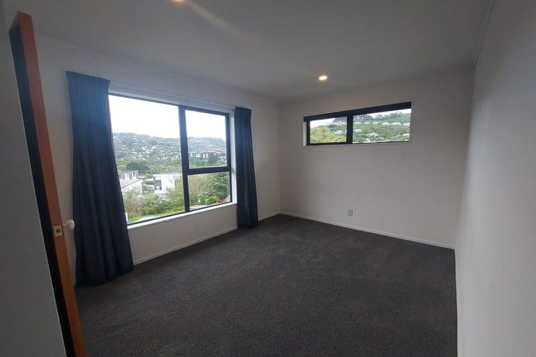 Photo of property in 11 Thatcher Crescent, Crofton Downs, Wellington, 6035