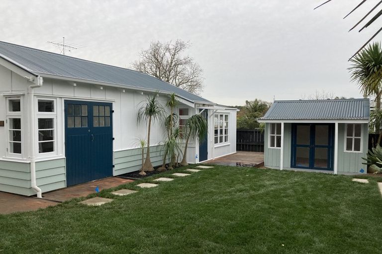 Photo of property in 24 Prime Road, Grey Lynn, Auckland, 1021