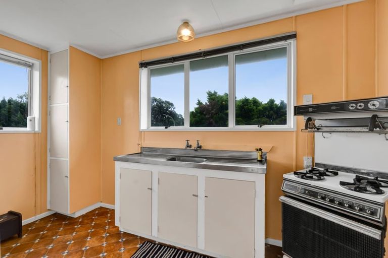 Photo of property in 19 Rangitake Drive, Spotswood, New Plymouth, 4310