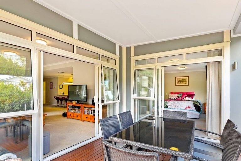 Photo of property in 100 Landmark Terrace, Orewa, 0931