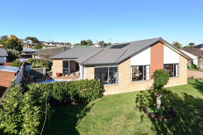 Photo of property in 21 Fendalton Drive, Rototuna, Hamilton, 3210