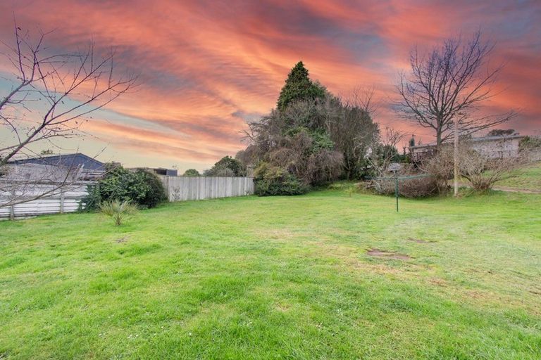 Photo of property in 24 Hunt Crescent, Hillcrest, Rotorua, 3015