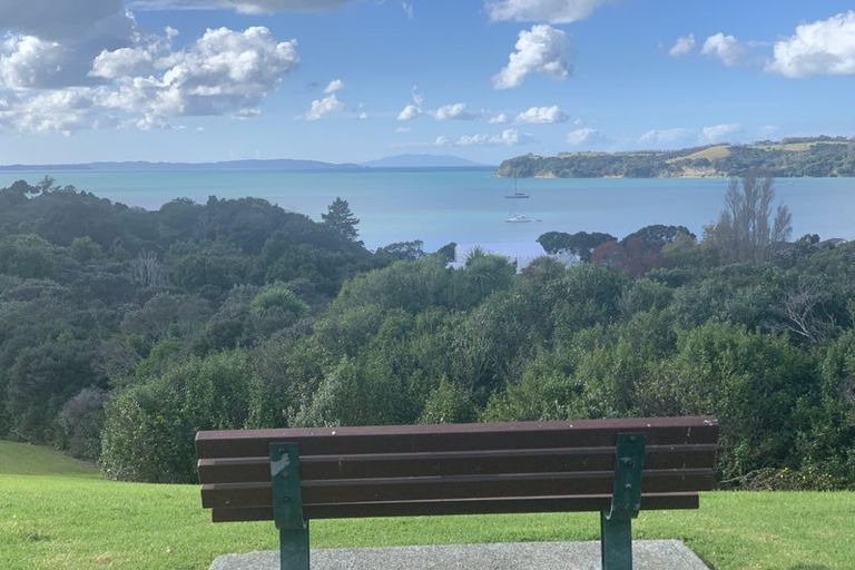 Photo of property in 43 Shuttleworth Place, Manly, Whangaparaoa, 0930