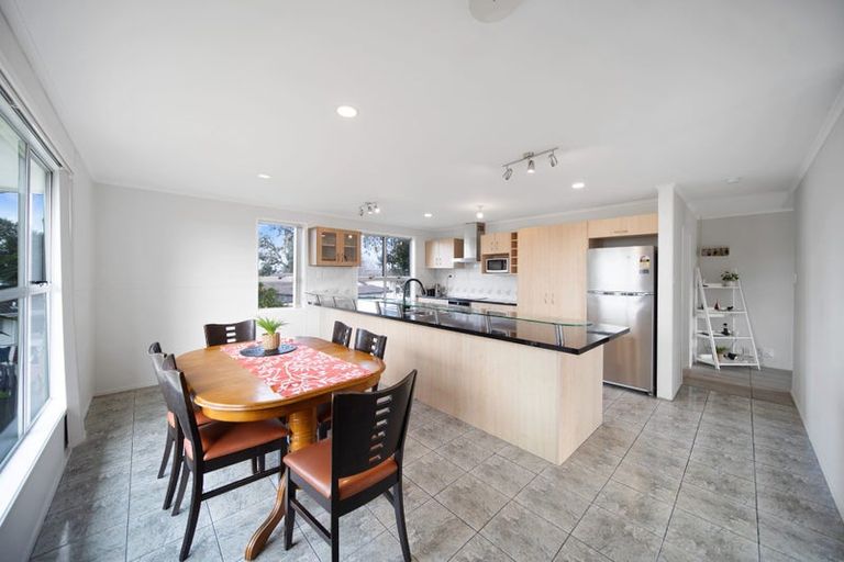 Photo of property in 4 Pike Place, Mangere East, Auckland, 2024