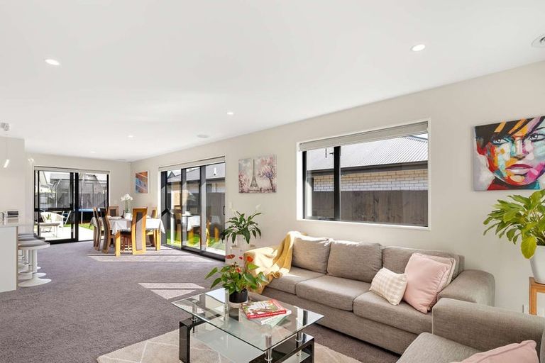 Photo of property in 7 Selfe Crescent, Burwood, Christchurch, 8083