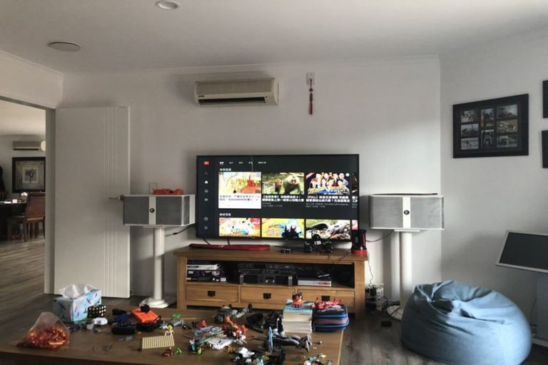 Photo of property in 22 Whitford Place, Rototuna North, Hamilton, 3210