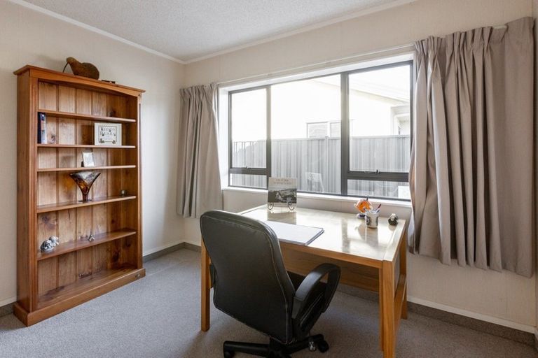 Photo of property in 2/64 Guppy Road, Greenmeadows, Napier, 4112