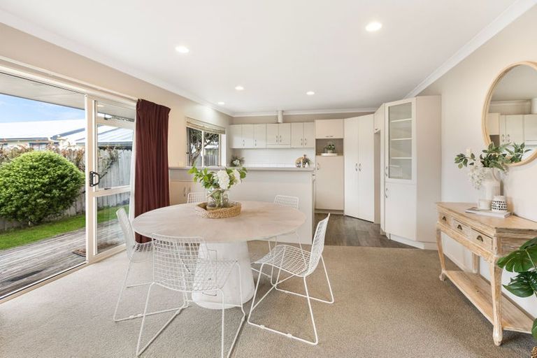 Photo of property in 8a Riverlea Drive, Katikati, 3129