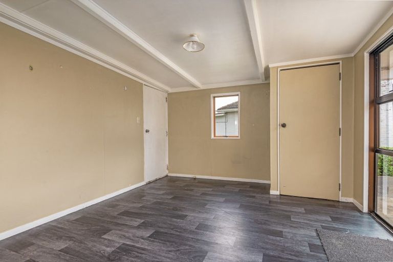 Photo of property in 21c Flower Street, Bulls, 4818