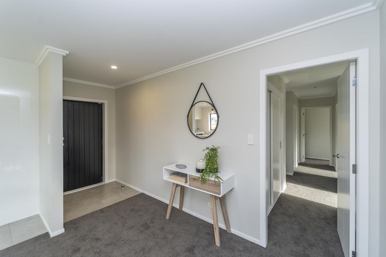 Photo of property in 5 Madison Street, Carterton, 5713