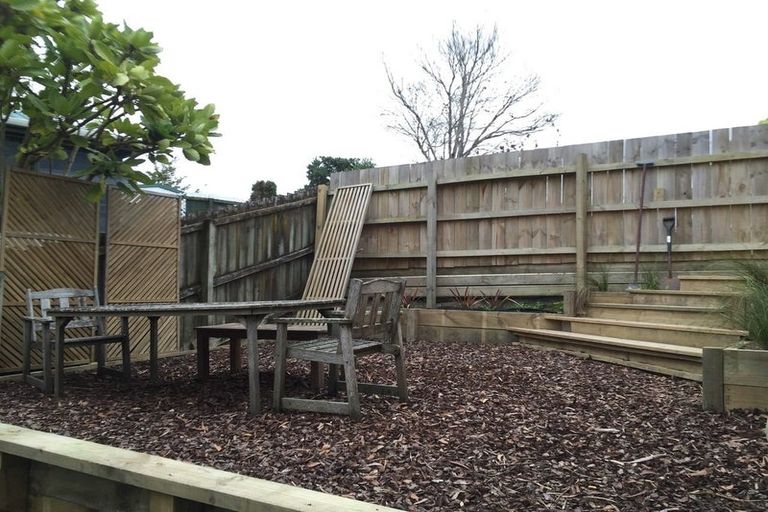 Photo of property in 13a Kinvig Place, Ranui, Auckland, 0612