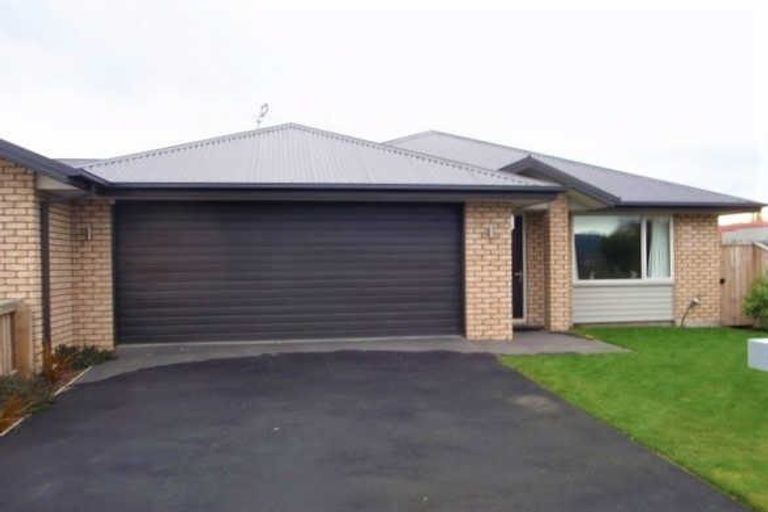 Photo of property in 4 Annies Lane, Aidanfield, Christchurch, 8025