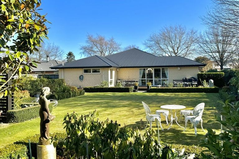 Photo of property in 19 Bridge Street, Southbridge, 7602