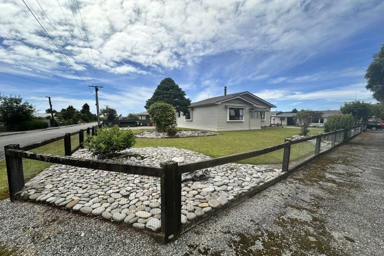 Photo of property in 25 Gow Street, Ross, 7812