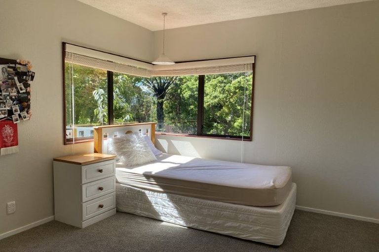 Photo of property in 18 Corrondella Grove, Belmont, Lower Hutt, 5010