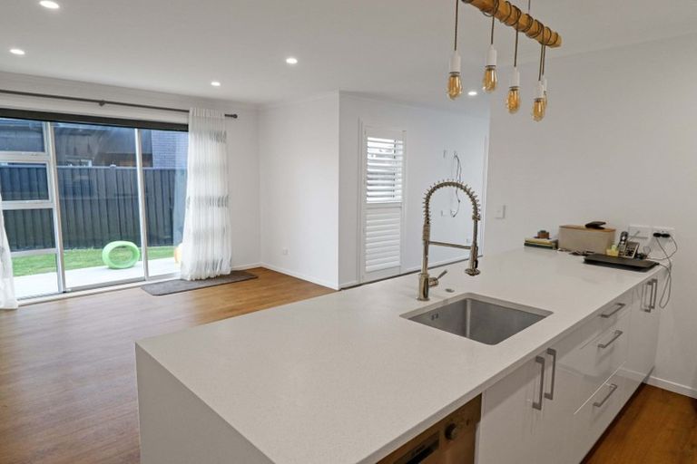 Photo of property in 6 Fenwick Crescent, Wallaceville, Upper Hutt, 5018