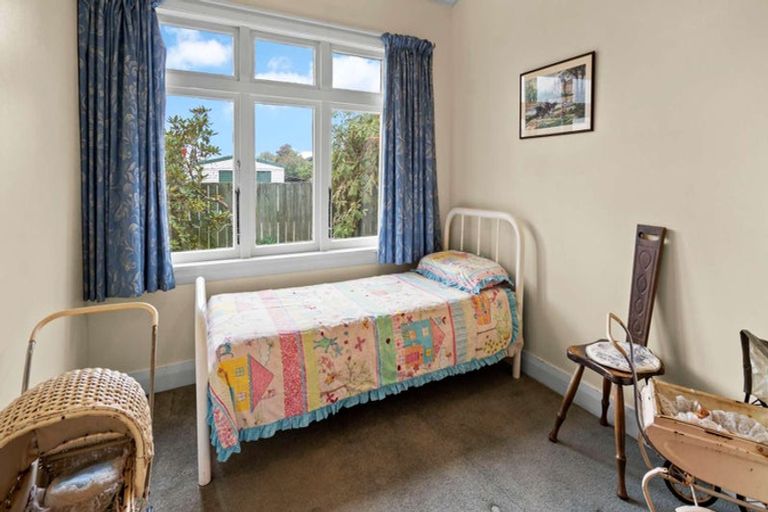 Photo of property in 10 Corlett Street, Utuhina, Rotorua, 3015