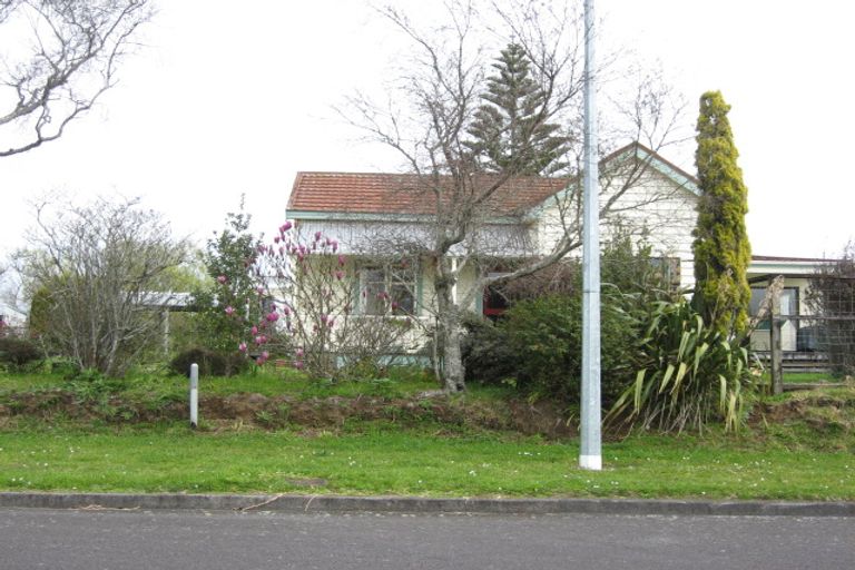 Photo of property in 44 Konini Street, Inglewood, 4330