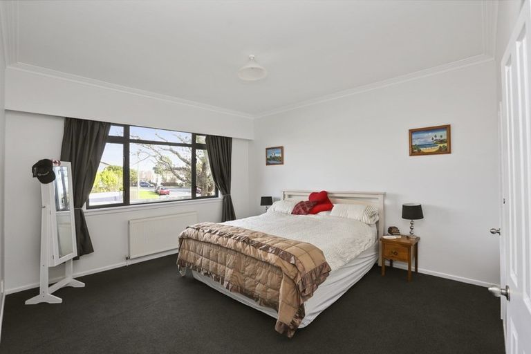 Photo of property in 283 Carrington Street, Vogeltown, New Plymouth, 4310