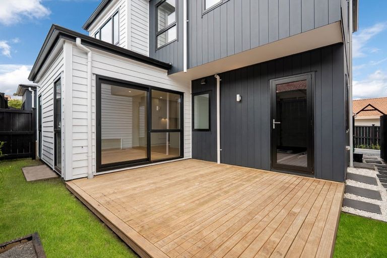Photo of property in 23b Mercury Lane, Windsor Park, Auckland, 0632