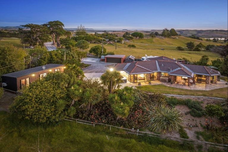 Photo of property in 48 Witheford Road, Wharehine, Wellsford, 0973