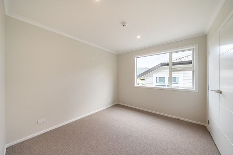 Photo of property in 70b Heretaunga Square, Silverstream, Upper Hutt, 5019