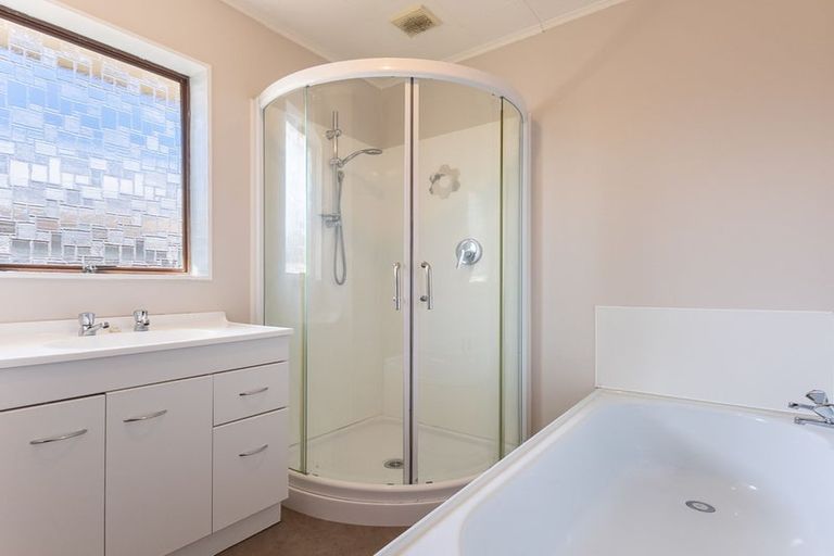 Photo of property in 91 Rangiuru Road, Otaki Beach, Otaki, 5512