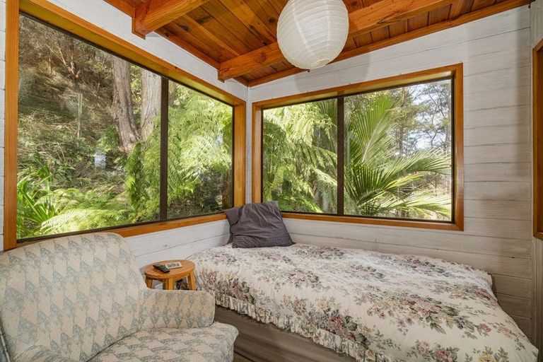 Photo of property in 5b Pohutukawa Grove, Whitianga, 3510