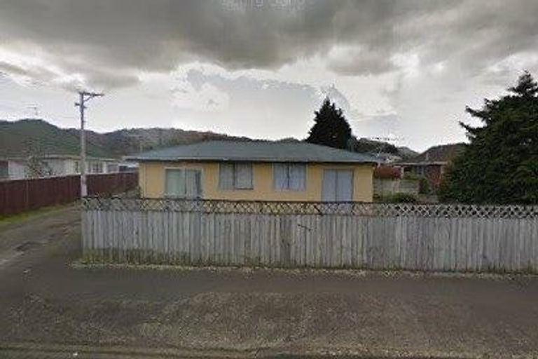Photo of property in 2/11 Stafford Street, Silverstream, Upper Hutt, 5019