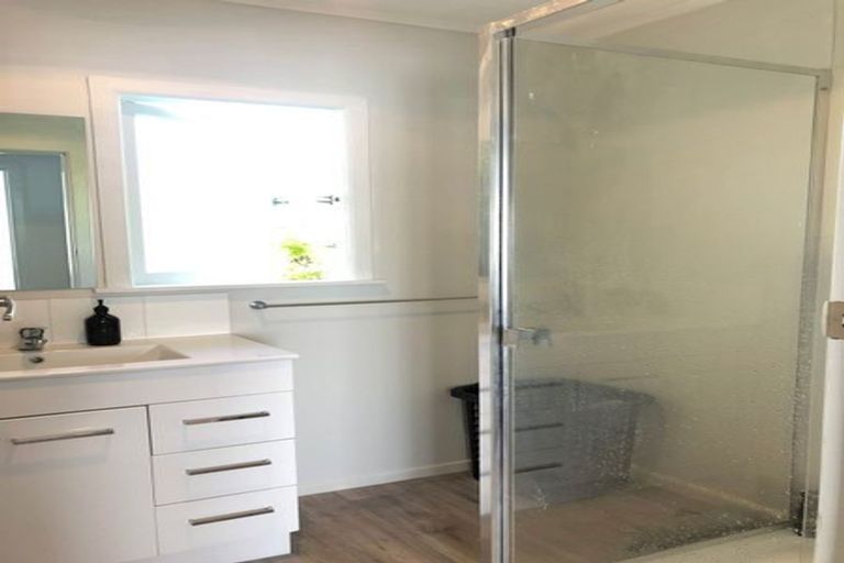 Photo of property in 2/75 Moore Street, Howick, Auckland, 2014